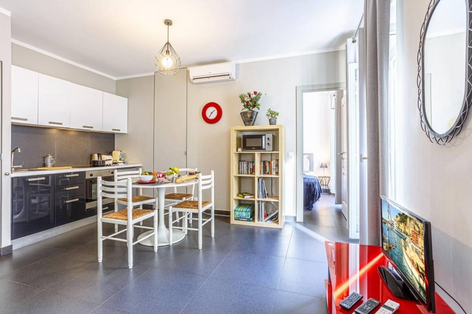 MY CASA - PARADIS - Carré d Or 1 room - Balcony Sea View Apartment in Nice