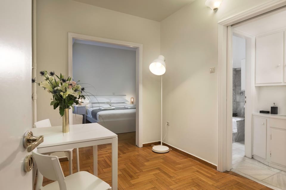 Kitchen or kitchenette, Living room, Bedroom