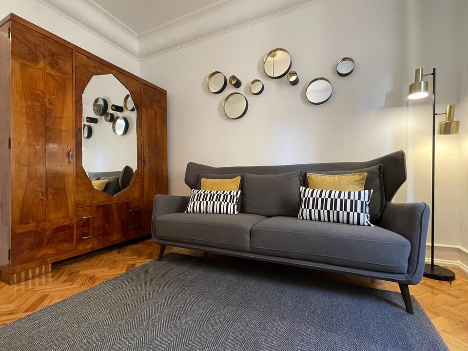 Living room, Seating area, Area and facilities, wardrobe