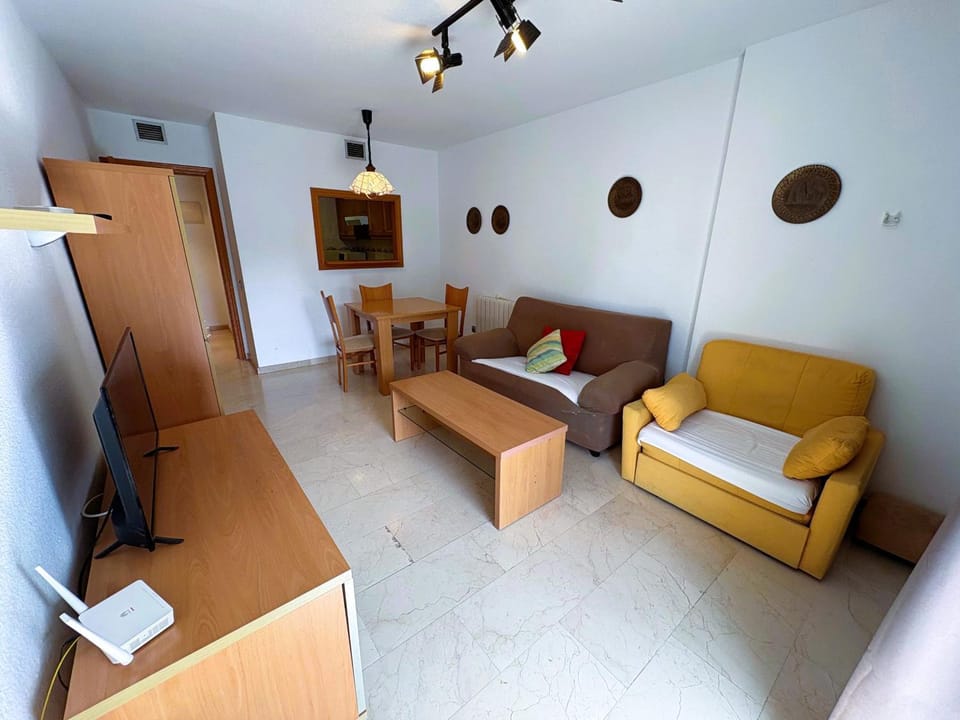 Communal lounge/ TV room, Living room