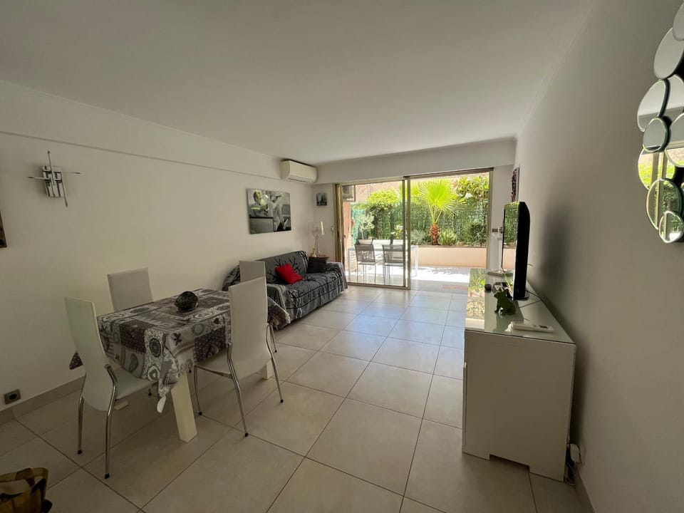 Apartment Cannes Rico Beach Apartment in Cannes