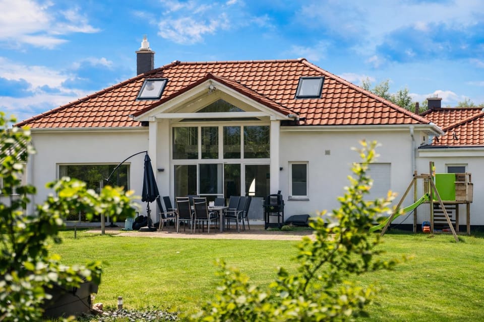 Villa Silbermöwe House in Mecklenburg-Vorpommern, Germany