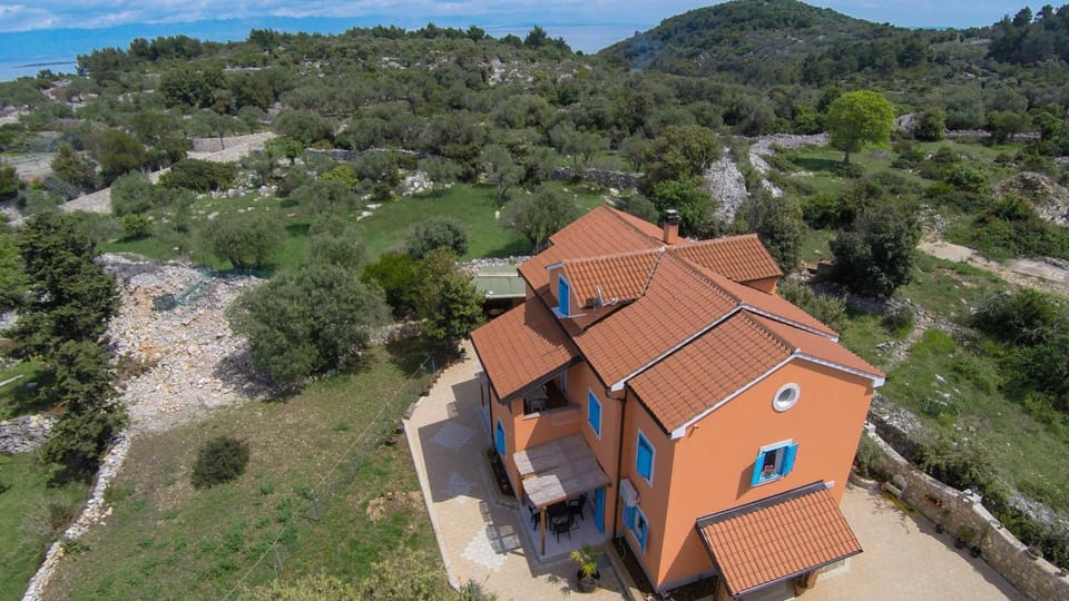 Property building, Bird's eye view