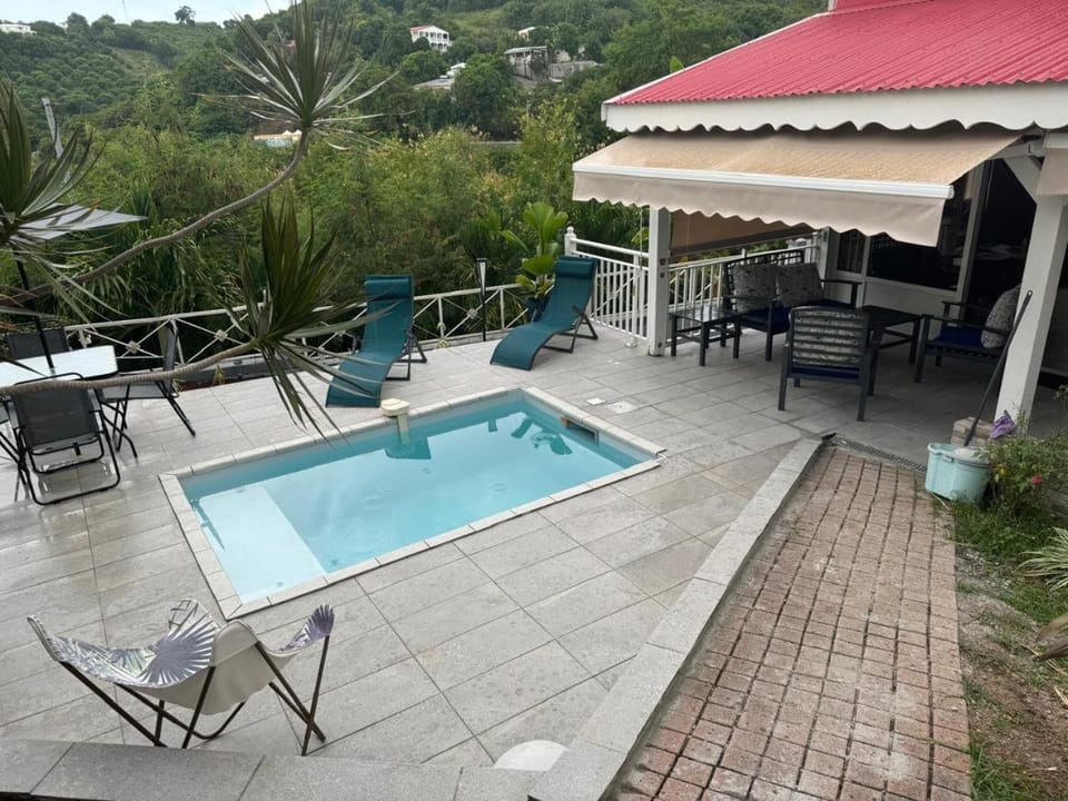 Le val de lys-piscine privée House in Leeward Islands
