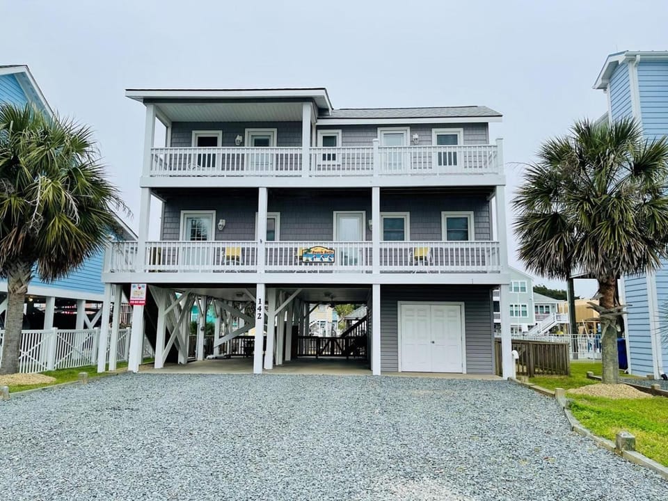Beach Bells Home House in Holden Beach