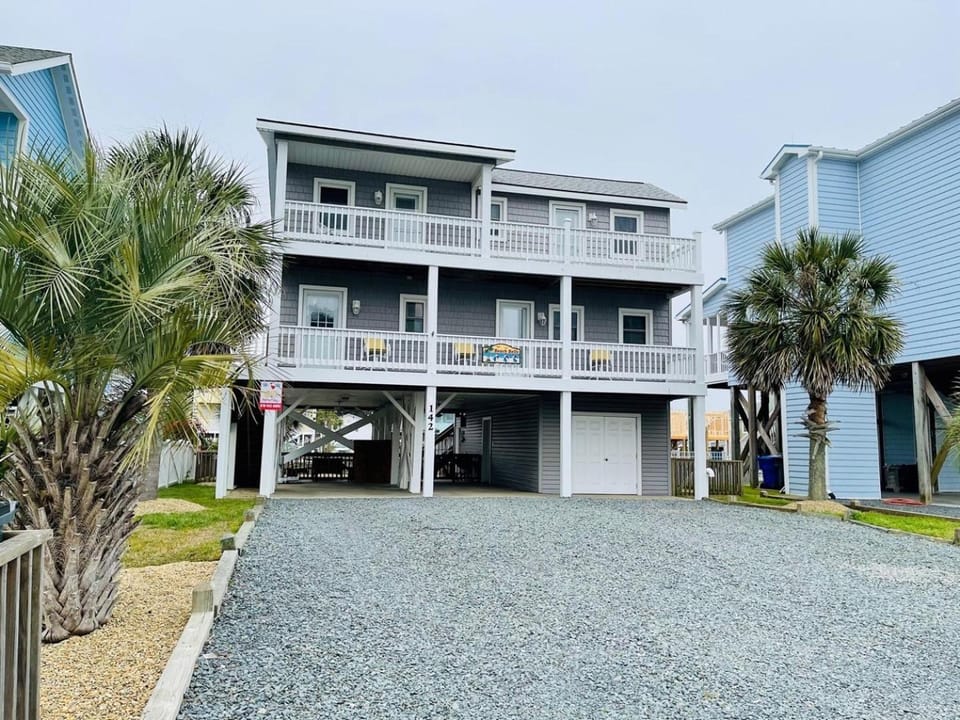Beach Bells Home House in Holden Beach