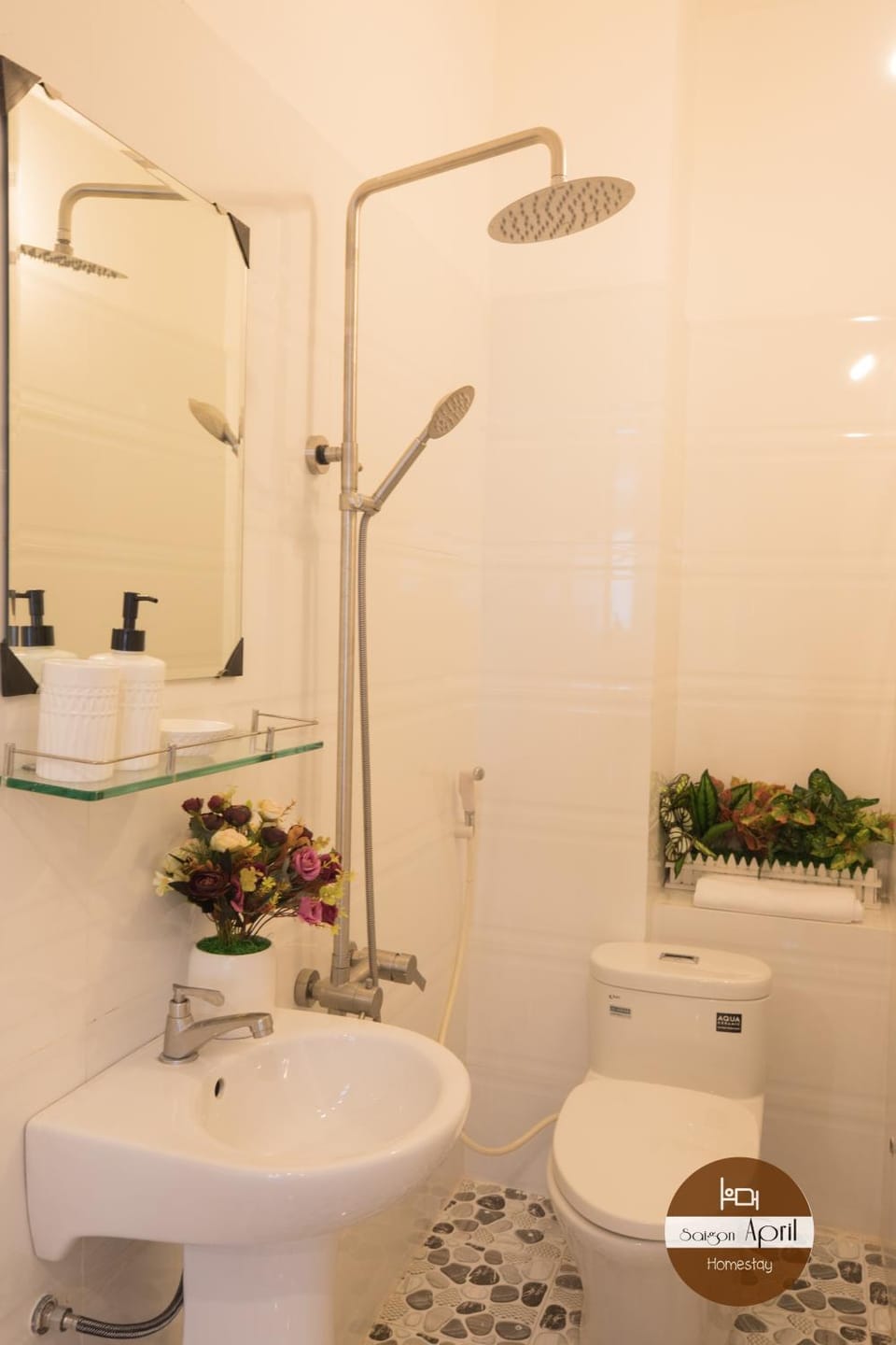 Saigon April Homestay Bed and Breakfast in Ho Chi Minh City