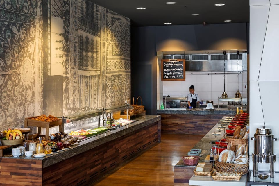Property building, Breakfast, Buffet breakfast