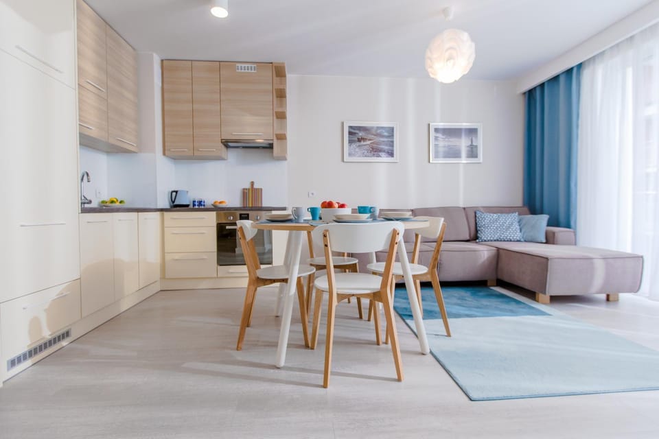 Kitchen or kitchenette, Living room, Dining area