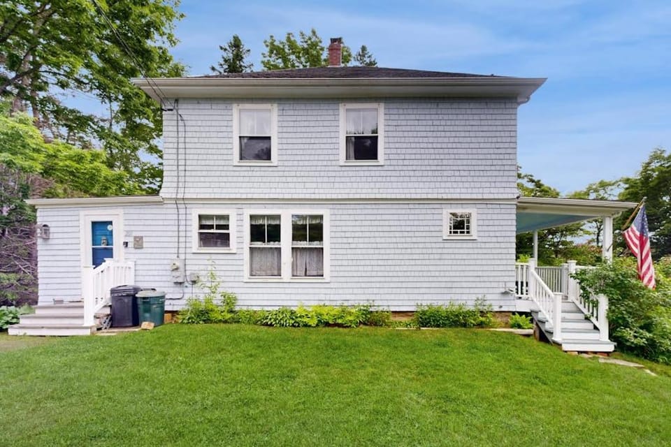 Property building, Spring, Day