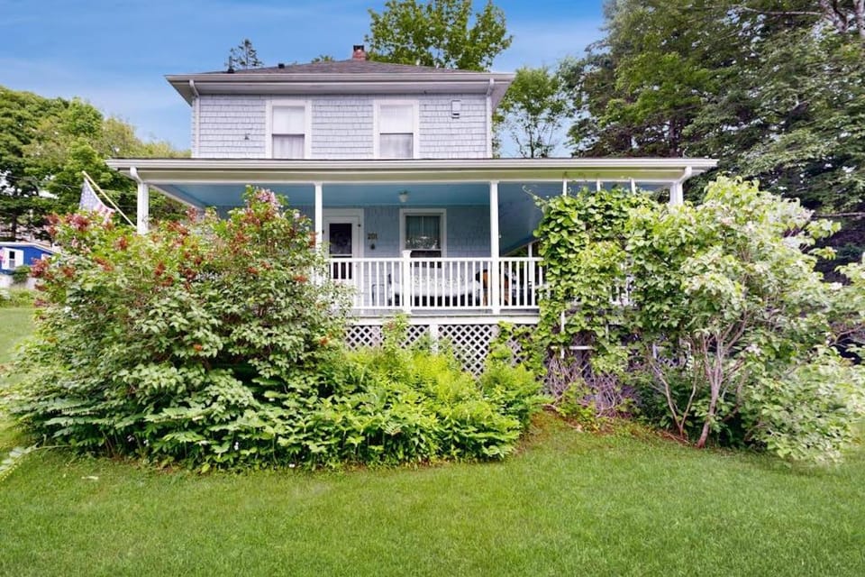 Property building, Spring, Day