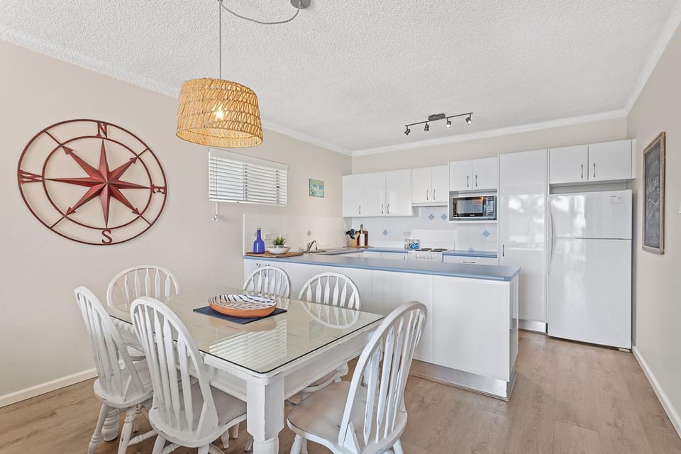 Bella Vista Unit 10 19 Shoal Bay Road Apartment in Shoal Bay