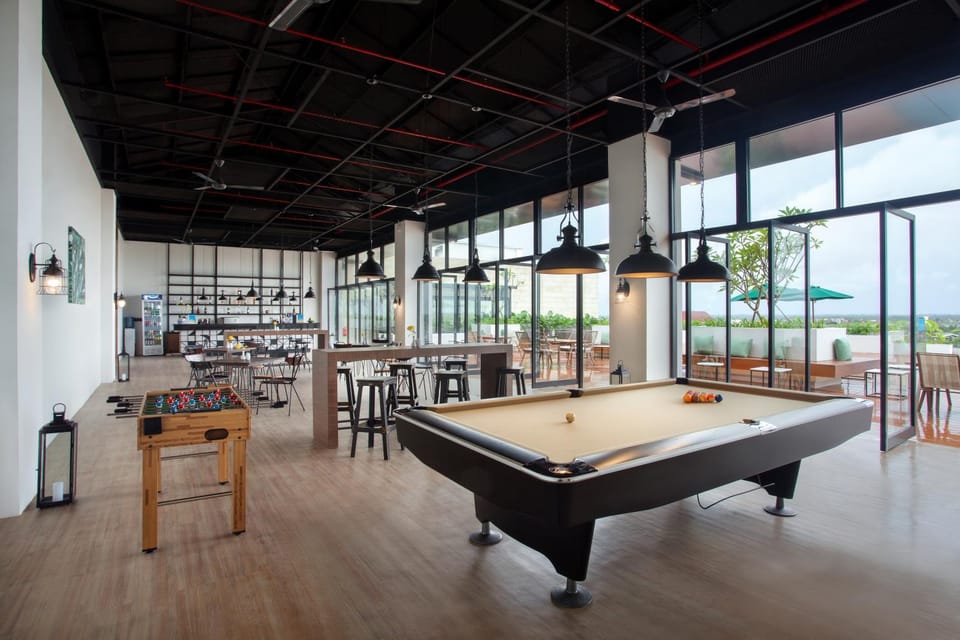 Restaurant/places to eat, Children play ground