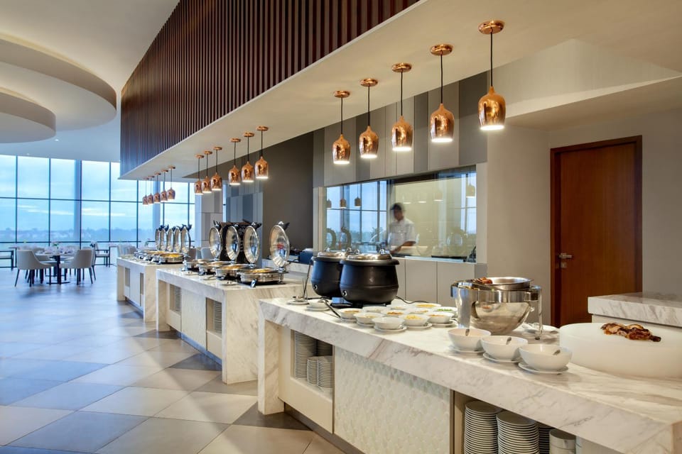 Restaurant/places to eat, Restaurant/places to eat