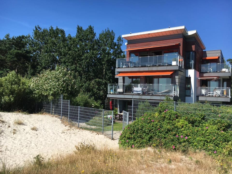 Property building, Natural landscape, Garden, Garden view