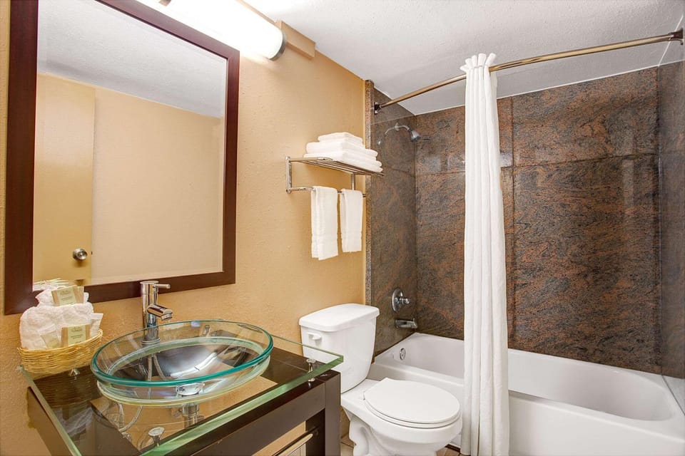 Bathroom, Photo of the whole room, On site