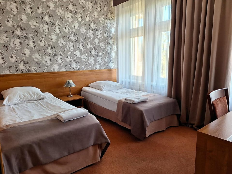 Bed, View (from property/room), View (from property/room), Other, Other, Other, Photo of the whole room, Bedroom, towels, towels
