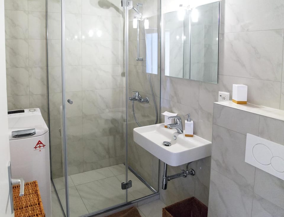 Studio with Lake View Apartment in Montreux