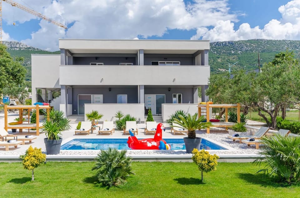 Property building, Pool view, Swimming pool, Swimming pool