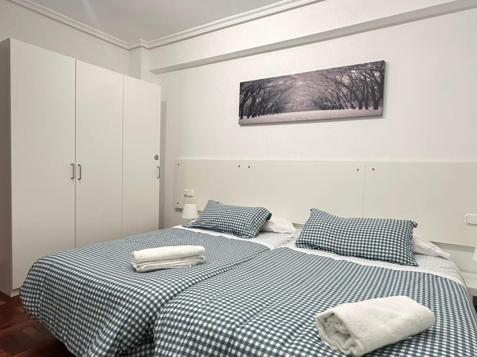 ZARAUTZ CENTRO Garaje-Parking-Free Apartment in Zarautz
