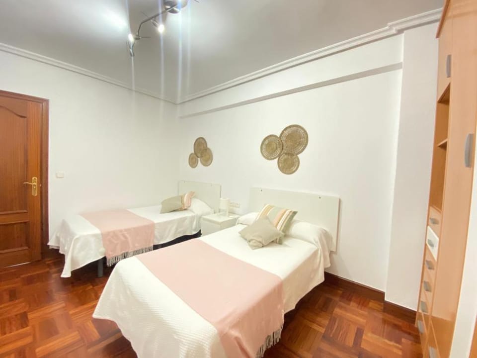 ZARAUTZ CENTRO Garaje-Parking-Free Apartment in Zarautz