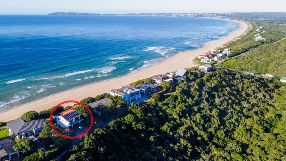 Property building, Natural landscape, Bird's eye view, Beach, Sea view