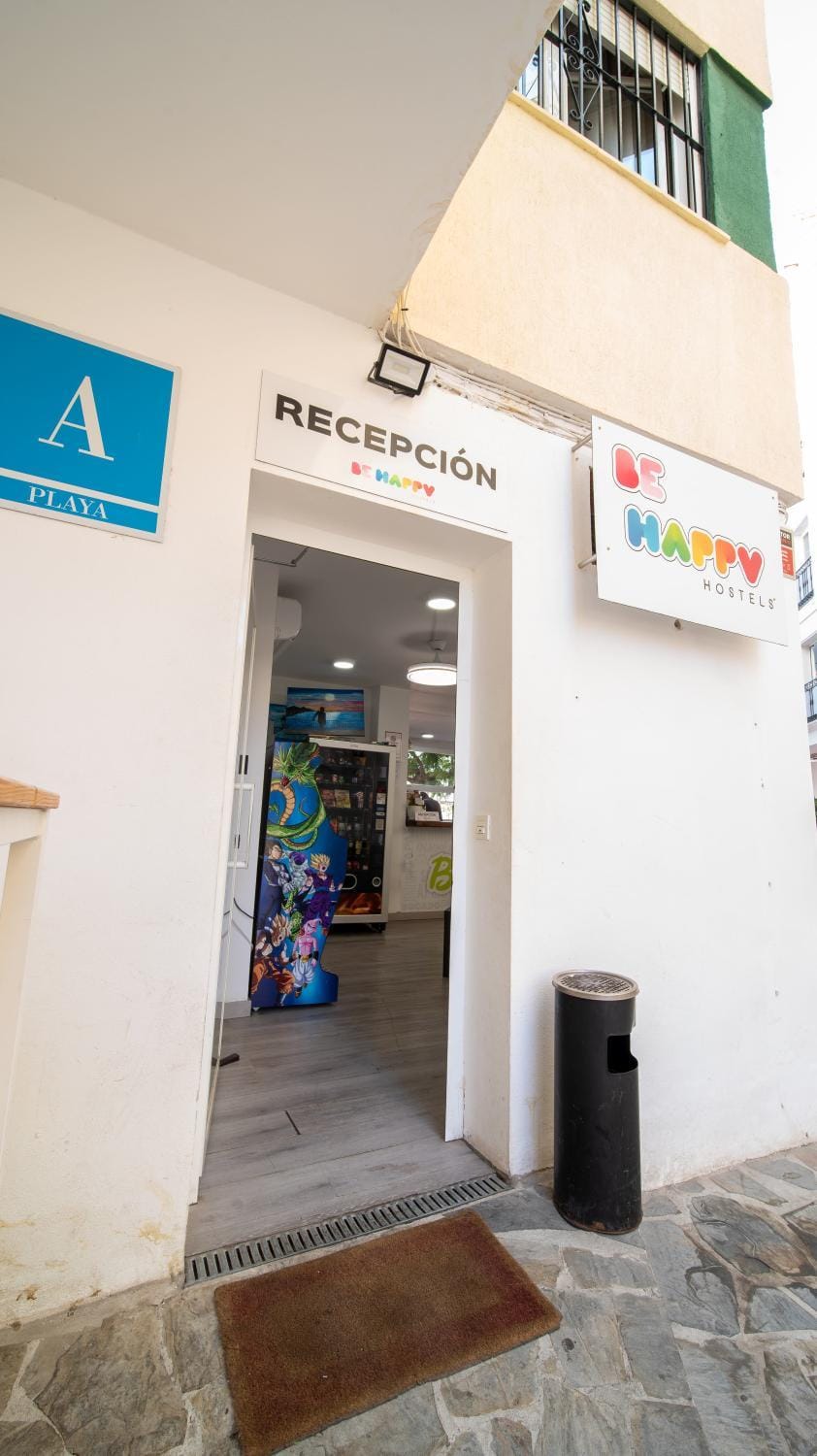 Property building, Facade/entrance, Lobby or reception