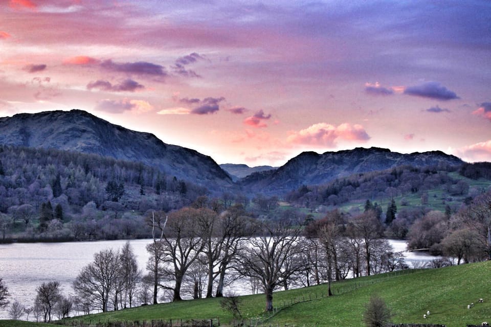 Restaurant/places to eat, Restaurant/places to eat, Natural landscape, On site, Lake view, Mountain view, Area and facilities, Area and facilities, Shopping Area, Lunch, Dinner