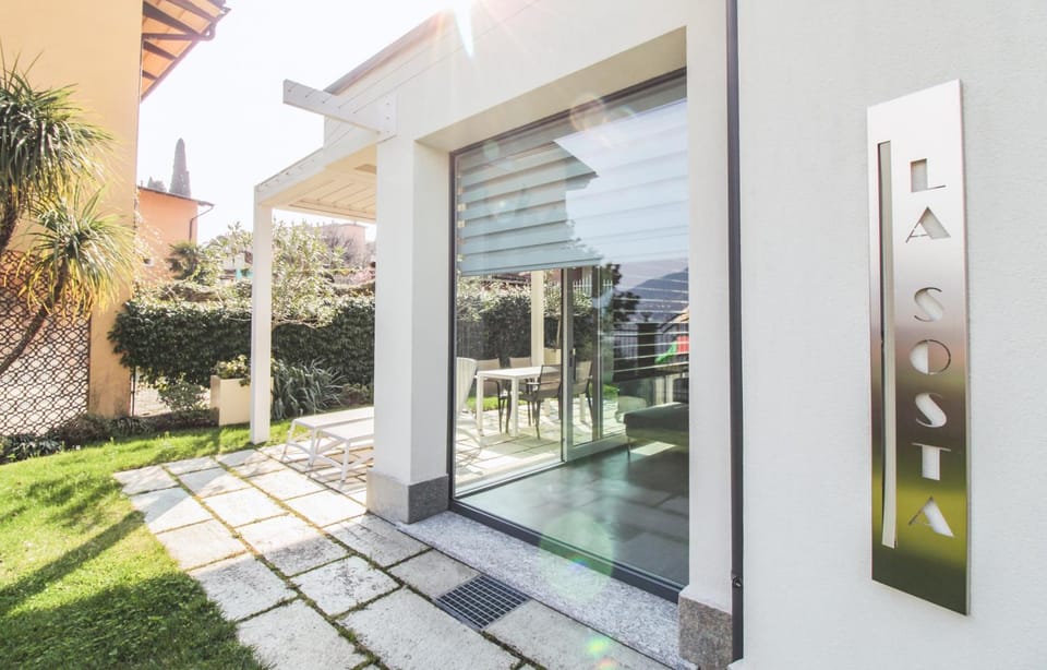 Property building, Day, Garden, Garden view
