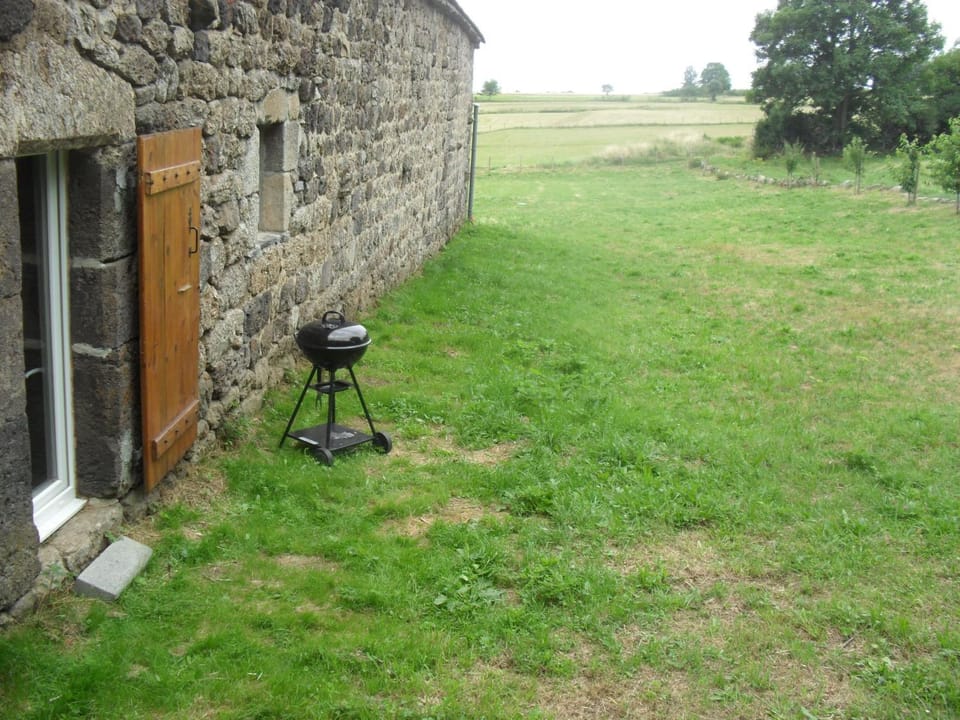 " gite Au Pied Du Chapelas" House in Auvergne-Rhône-Alpes