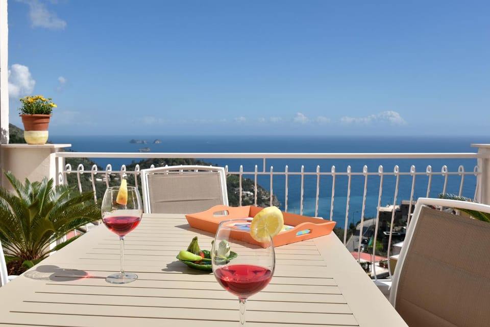 Mareluna Apartment in Campania