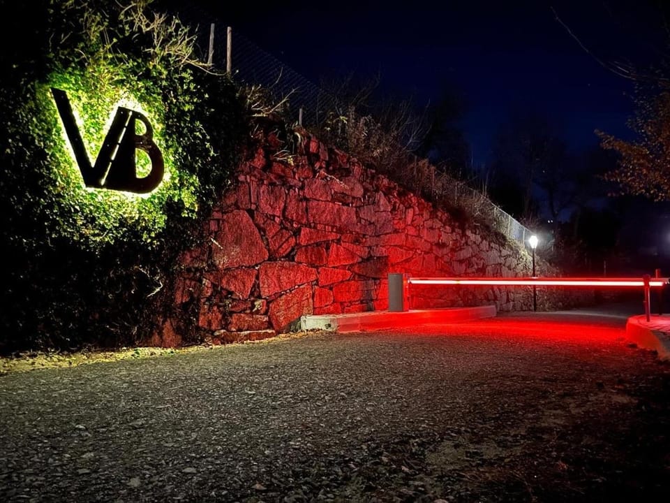 Facade/entrance, Night