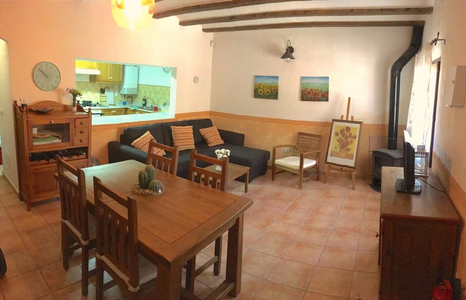 Living room, Dining area