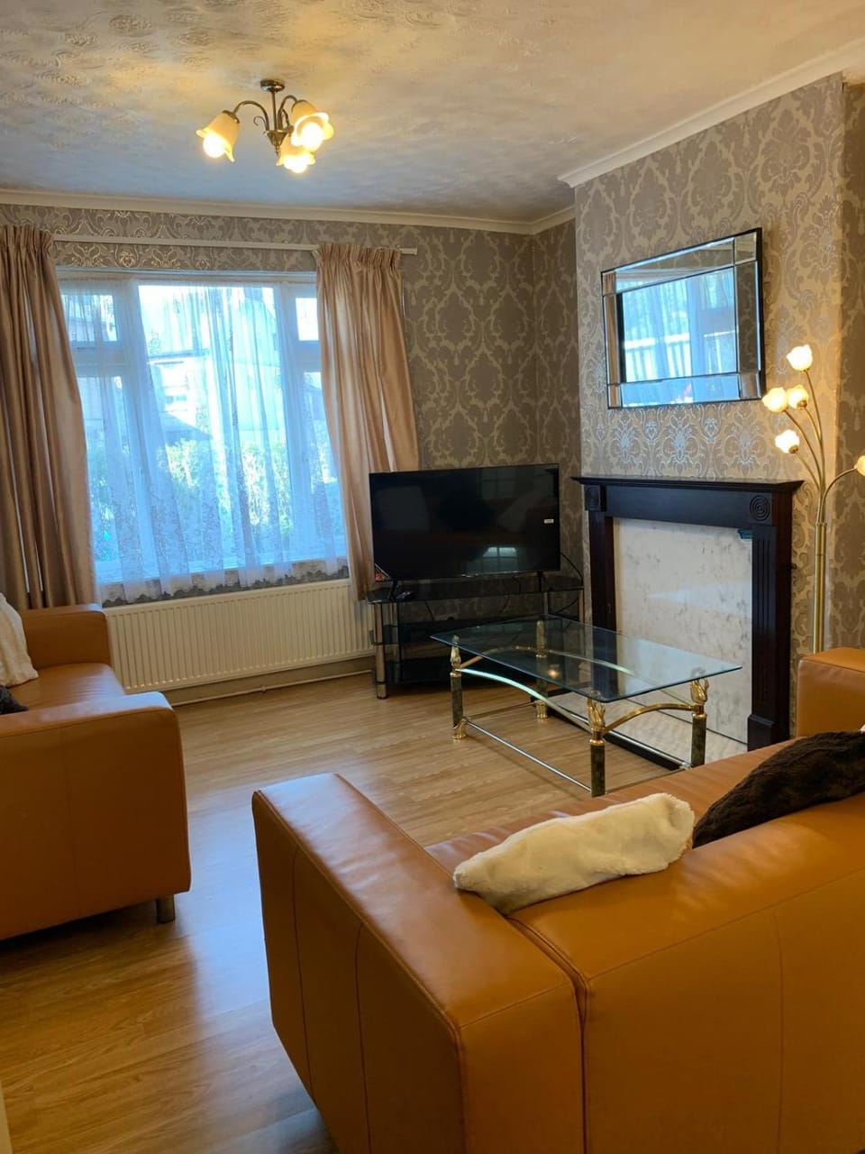 Communal lounge/ TV room, Living room