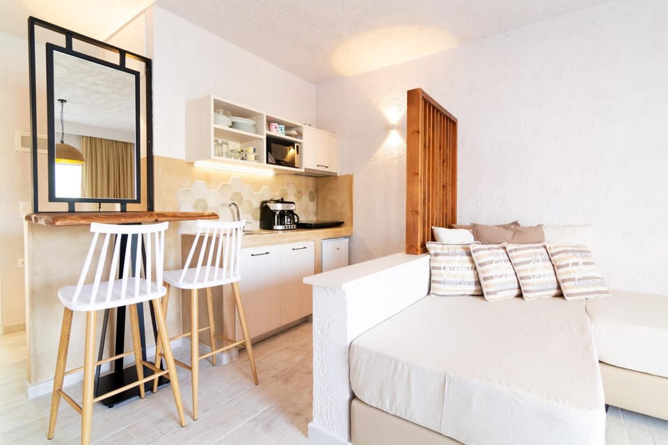 Coffee/tea facilities, Kitchen or kitchenette