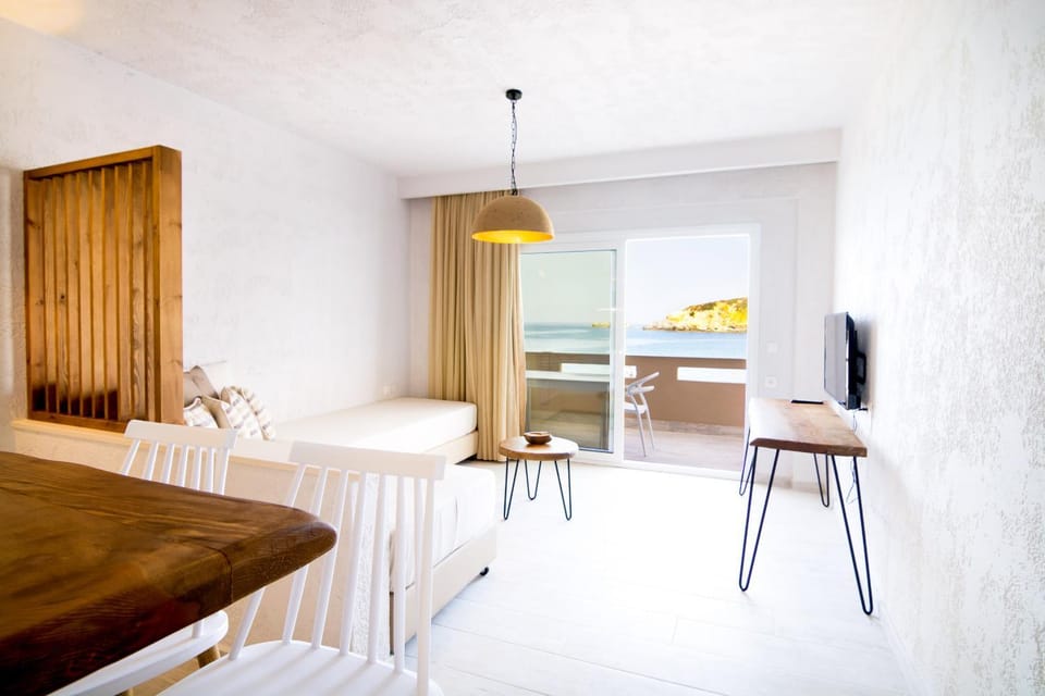 Balcony/Terrace, Living room, Sea view