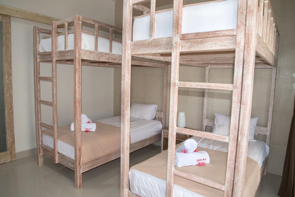 bunk bed