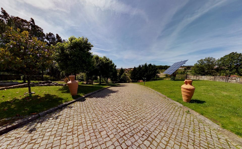 Facade/entrance, Natural landscape, Garden, Garden view