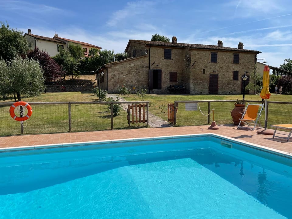 Property building, Facade/entrance, Day, Garden, Garden, Garden view, Garden view, Pool view, Pool view, Swimming pool, Swimming pool