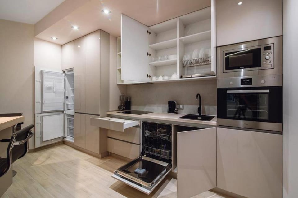 Sea Symphony Luxury Apartments Inn in Odessa