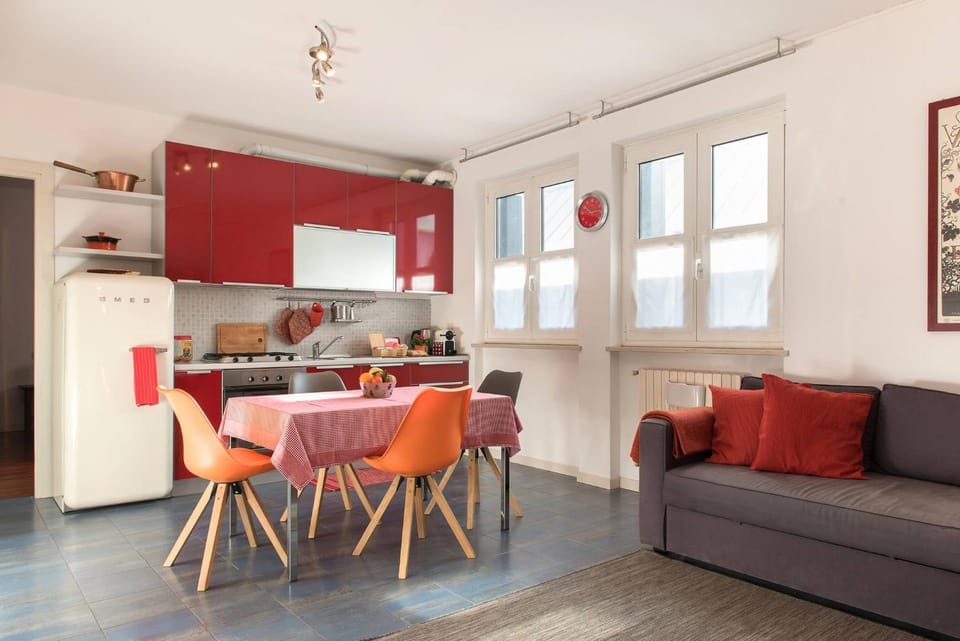 Kitchen or kitchenette, Living room, Dining area