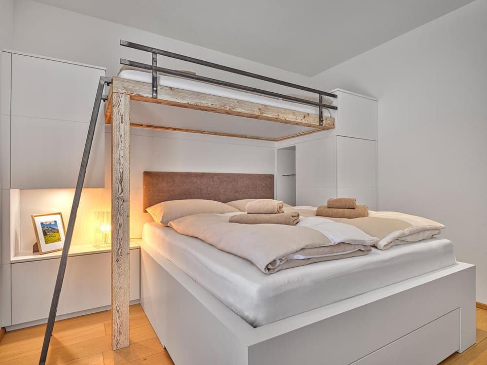 bunk bed
