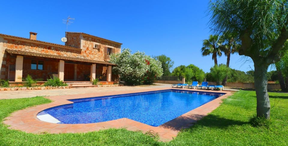 Can Toni Villa in Migjorn
