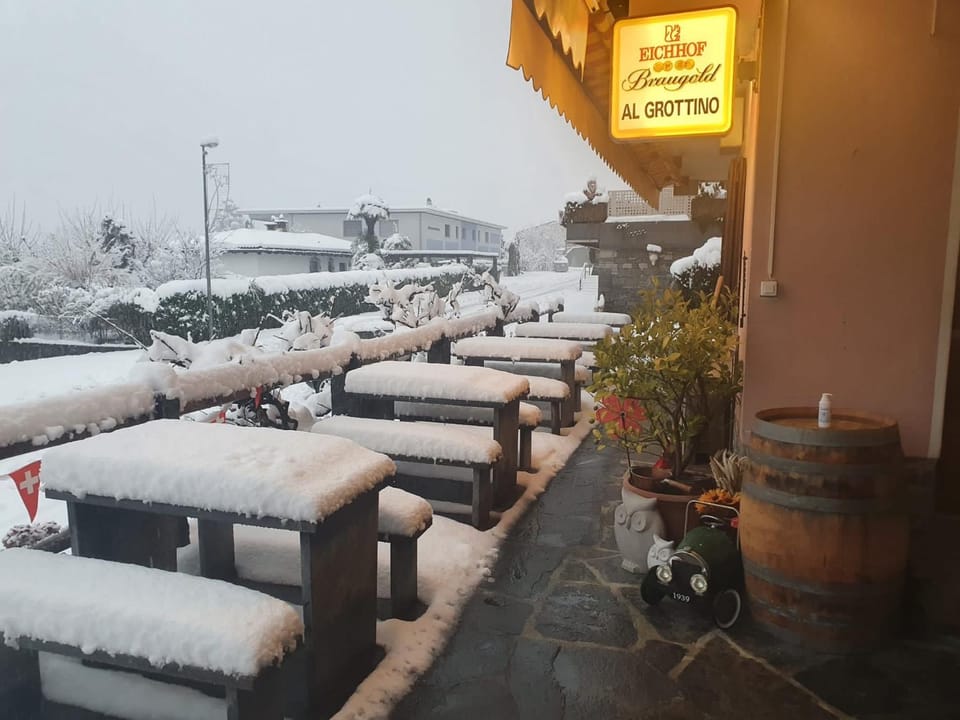 Al Grottino Bed and Breakfast in Canton of Ticino