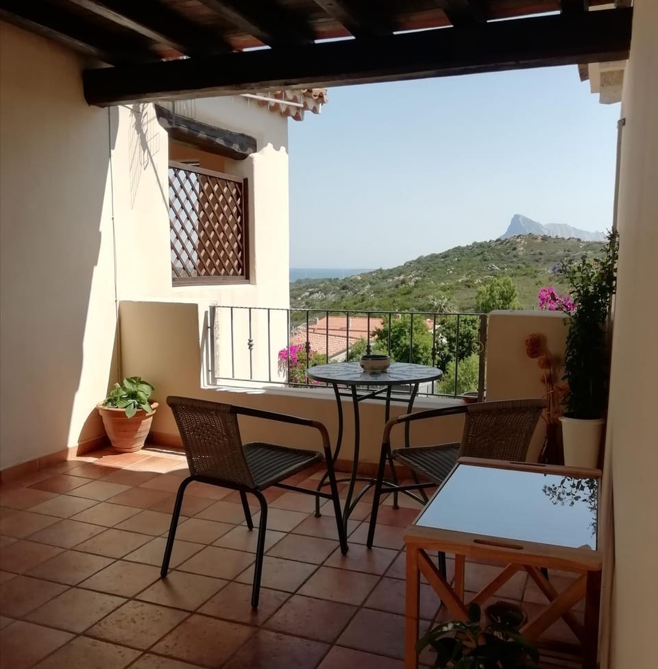 Patio, View (from property/room), Balcony/Terrace, Breakfast, Internal: Not applicable to any particular room