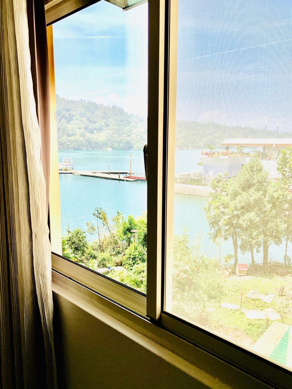 Nearby landmark, Natural landscape, On site, Lake view, Lake view, Landmark view, Sea view, Time of day, bunk bed