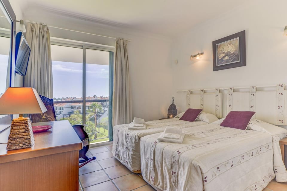 Apartamento Vila Sol com terraço e jacuzzi privado Apartment in Quarteira