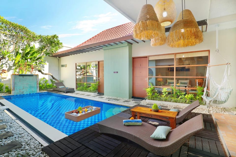 Seating area, Swimming pool