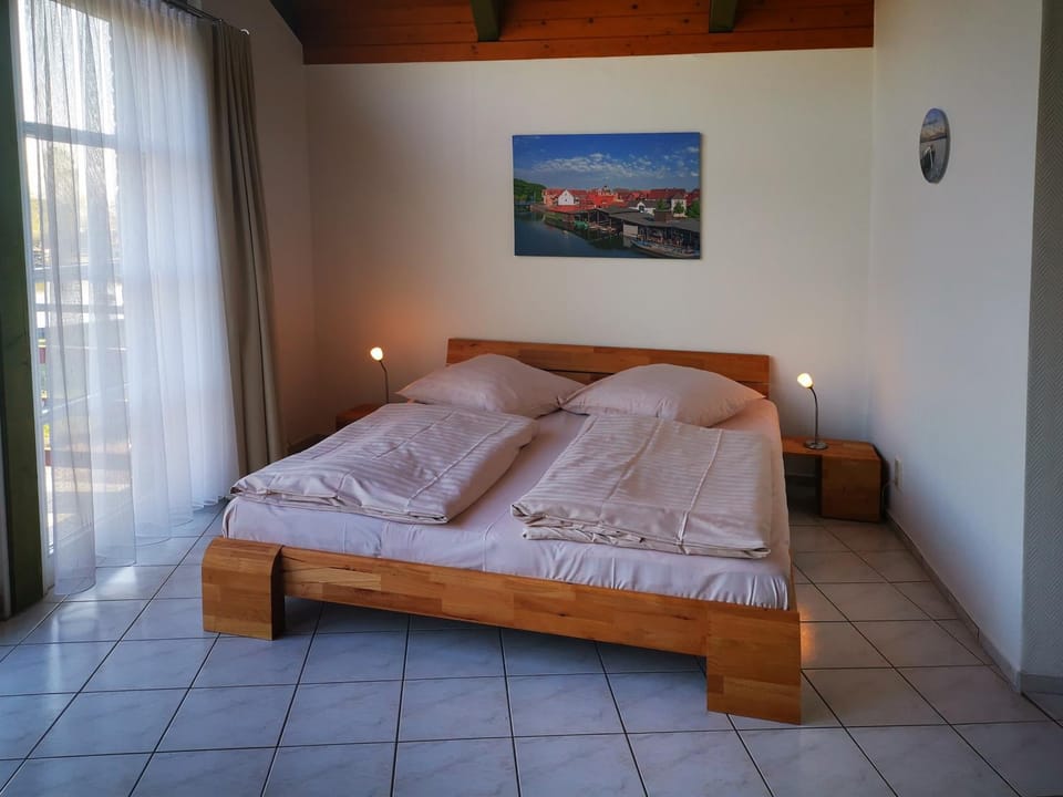 Bed, Living room, Bedroom, On site