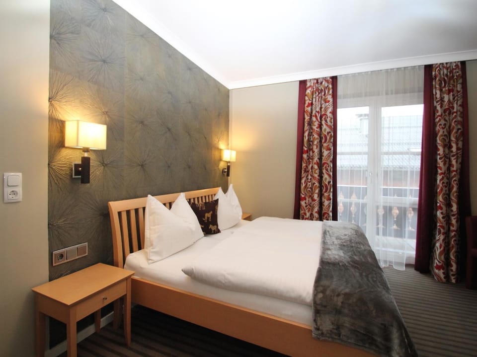 Bed, Balcony/Terrace, Other, Photo of the whole room